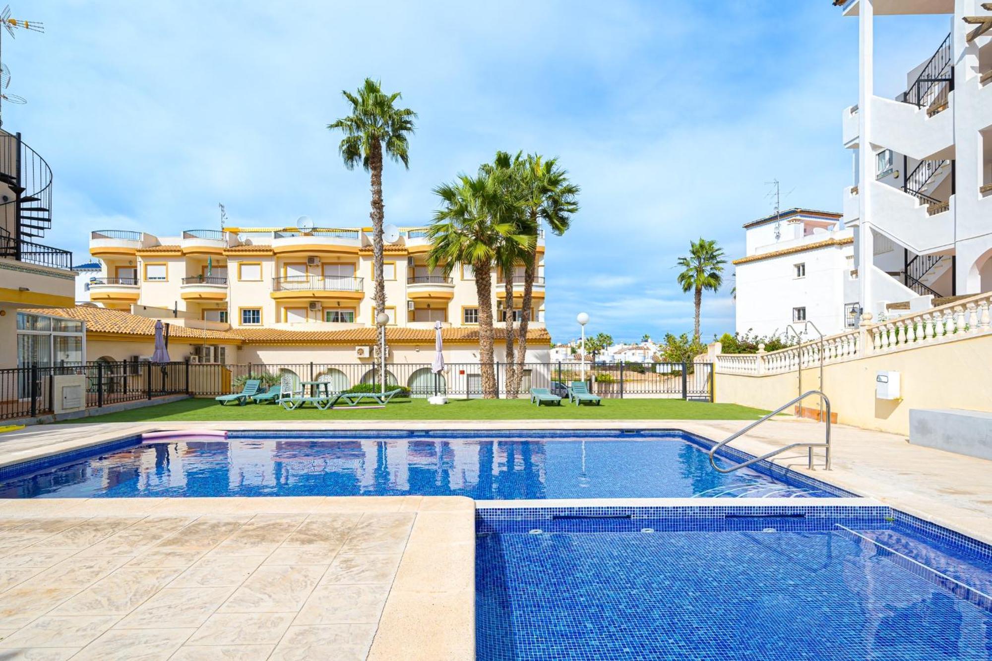 Villamartin Apartment. Excellent Location For Golfers, Cyclists And Hikers 외부 사진